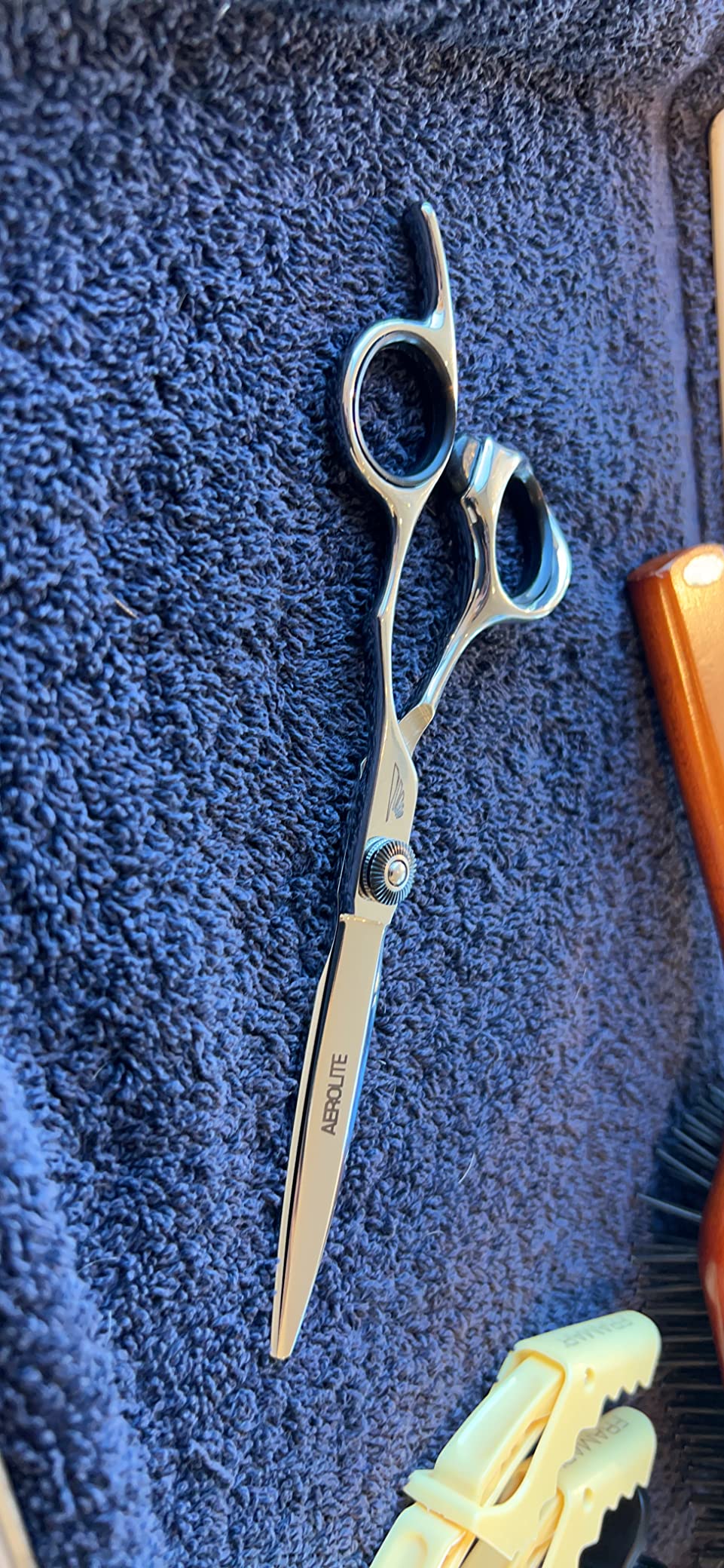 Japanese Professional Hair Cutting Scissors-Premium ATS-314 Japanese Stainless Steel Haircut Shears-Diamond Point Edge customer photo 2