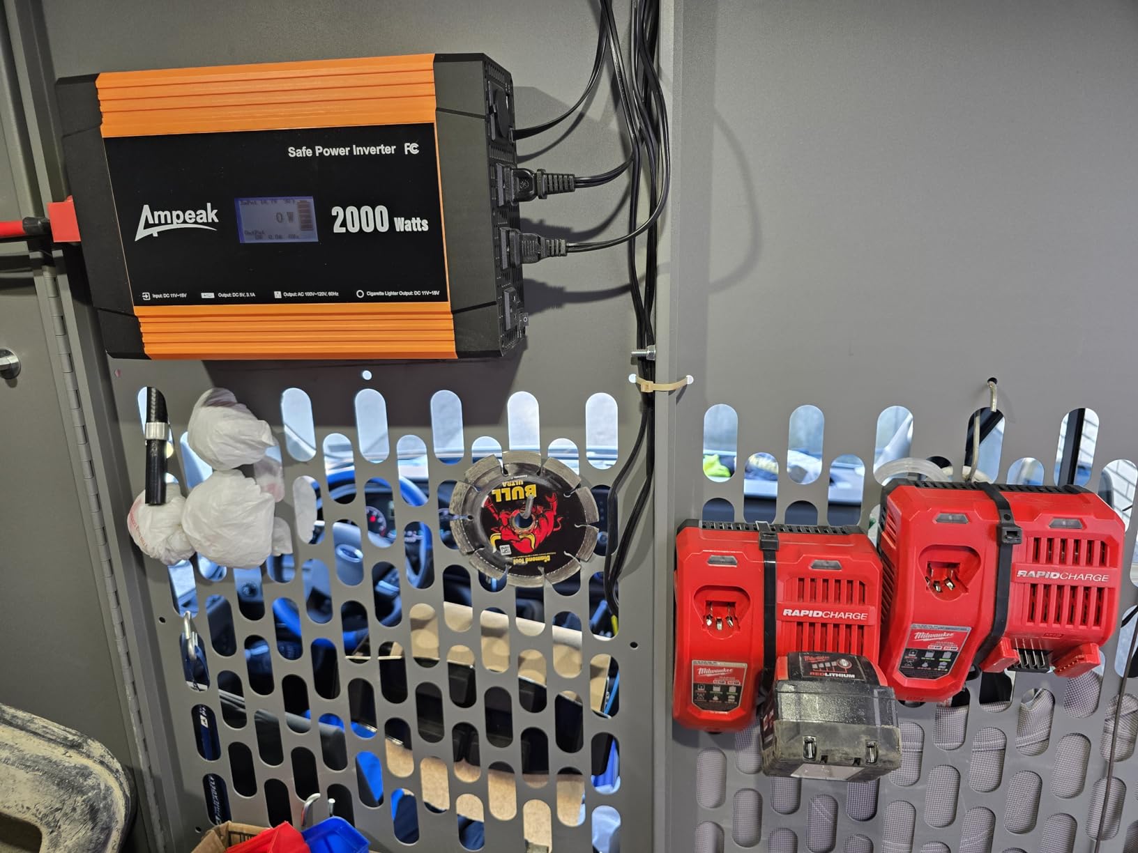 Ampeak 2000W Modified Sine Wave Inverter, 12V DC to 120V AC, 17 Protections | 4000W Surge, 3 AC Outlets, Dual USB 6.2A, LCD Display, for Truck RV Hurricane Emergency customer photo 2