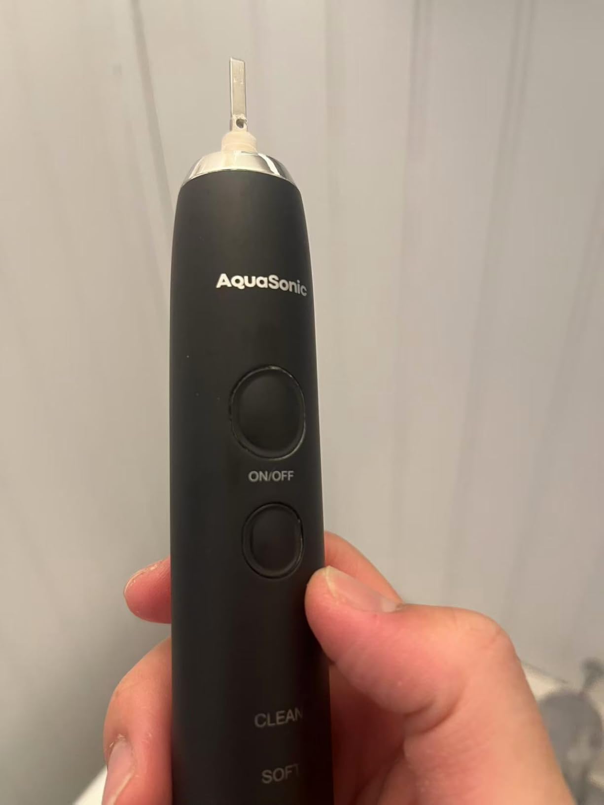 Aquasonic Black Series Ultra Whitening Toothbrush - ADA Accepted Electric Toothbrush- 8 Brush Heads & Travel Case - 40,000 VPM Electric Motor & Wireless Charging - 4 Modes w Smart Timer customer photo 2