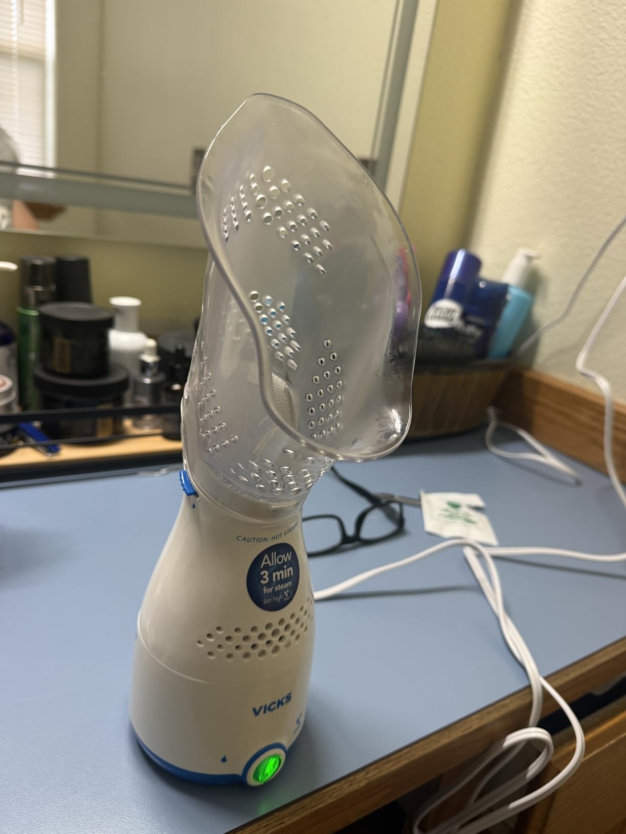 Vicks Sinus Inhaler, Plug-in Non-Medicated Steam Inhaler for Sinus Relief, Allergies, Congestion & Colds, Vocal Steamer, Soothes Nasal & Throat Passages, Works with VapoPads (1 Included) customer photo 2