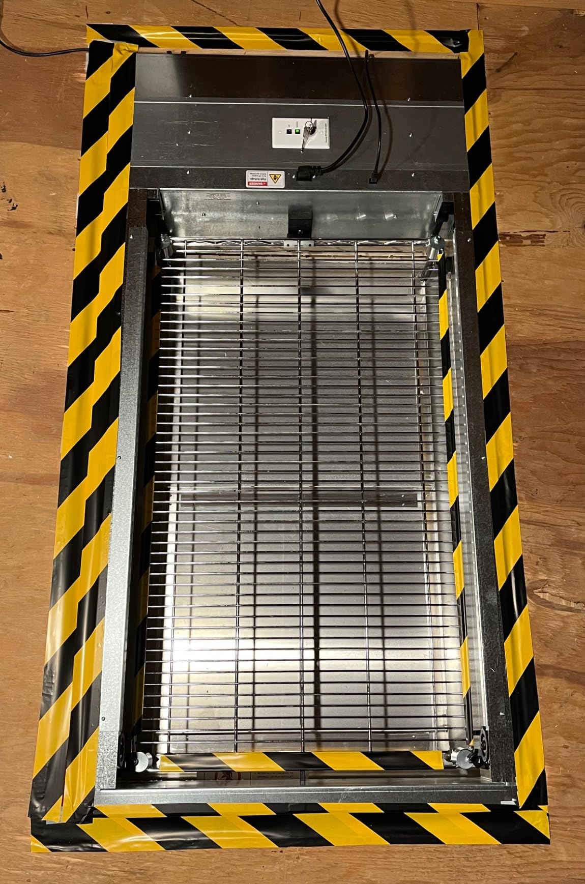 SpaceLift SL 5228-S Motorized Attic Lift - Made in USA, 200 lb Capacity, 15 Ft Vertical Travel, 24