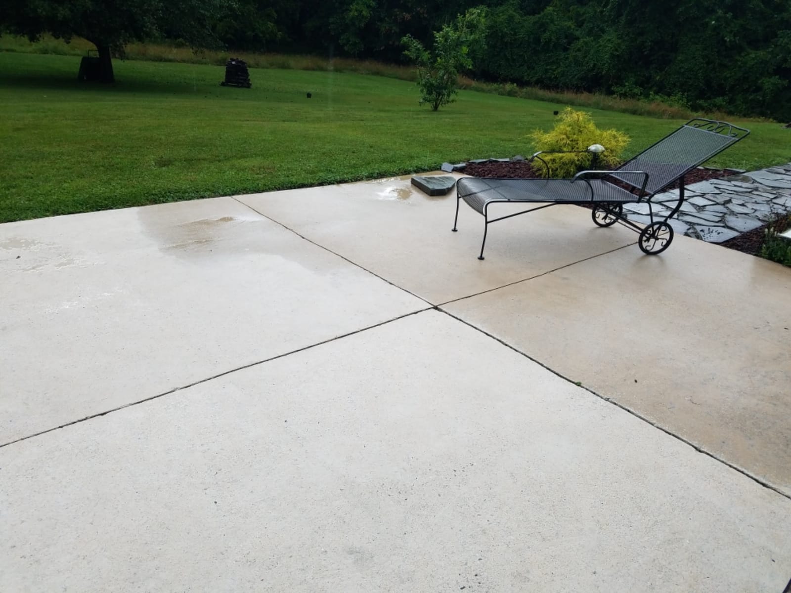 MasonryDefender Concrete Sealer - Deep Penetrating Water Repellent, Silane Siloxane - 1 Gallon customer photo 1