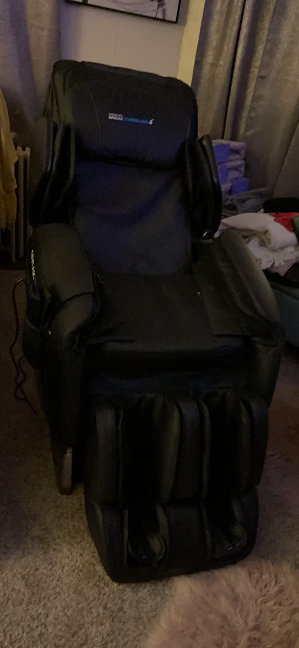 Breakthrough 4 v2 Recliner Massage Chair | Full Body Shiatsu Heated Massage Chair | Zero Gravity Electric Recliner | Foot Rollers, Calf, Arms, Shoulder, Neck & Back Massager - (Black) customer photo 1