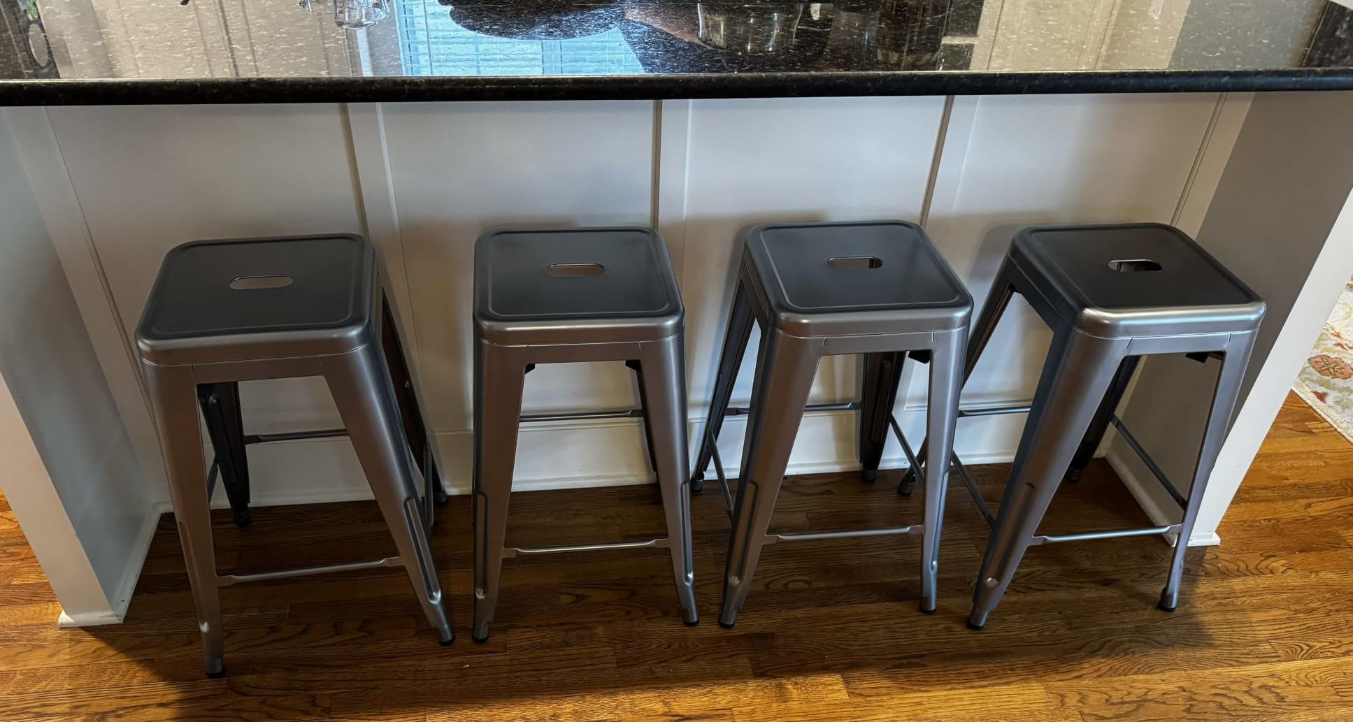Furmax 24 Inch Metal Bar Stools Set of 4, Counter Height Bar Stools Height High Backless Stools Industrial Stackable Bar Chairs for Dining Room Kitchen Indoor Outdoor Stools Bar Chairs (Black) customer photo 2