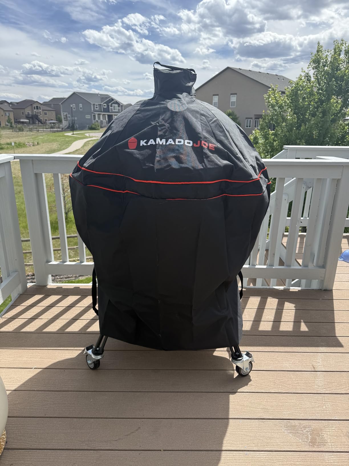 Kamado Joe Classic Joe Series 18-inch Ceramic Charcoal Grill and Smoker Durable Polyester Grill Cover with Adjustable Buckle in Black, Model KJ-GC23BWFS customer photo 1