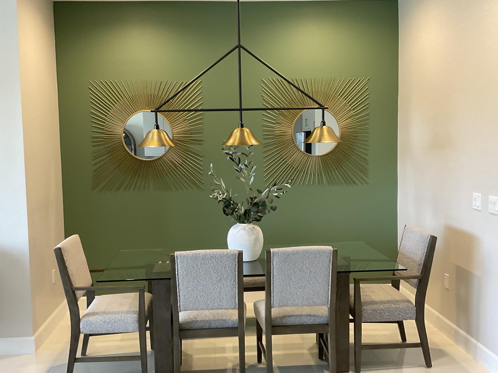 Signature Design by Ashley Accent Mirror, 42-in Gold Sunburst, Elspeth | Decorative sunburst metal wire frame, Goldtone finish, 18.25-inch inner glass, 21-pound weight, Keyhole bracket mount customer photo 1