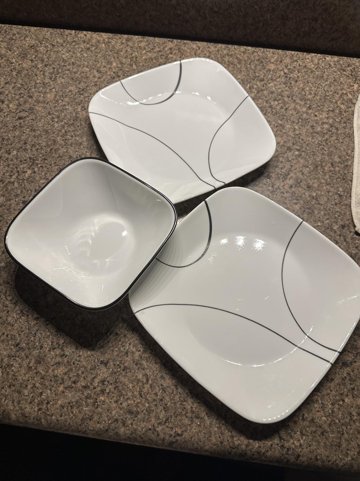 Corelle 18-Piece Service for 6 Dinnerware Set Triple Layer Glass and Chip Resistant, Lightweight Square Plates and Bowls Set, Simple Lines customer photo 1