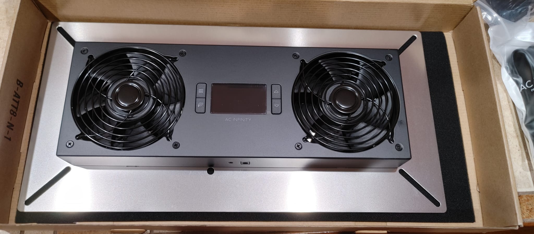 AC Infinity AIRTITAN T8, Crawlspace Basement Ventilator Fan, with WiFi App-Compatible Temperature Humidity Controller, IP-55 Rated, Exhaust customer photo 1