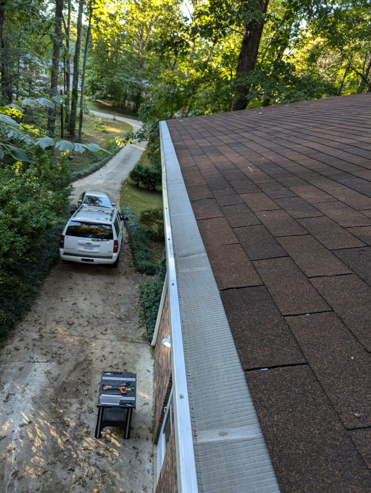 Raptor 48 FT Contractor Grade Stainless Steel Micro-Mesh Gutter Guard Kit - Fits 6 in. & 7 in. Gutters - DIY-Friendly customer photo 2