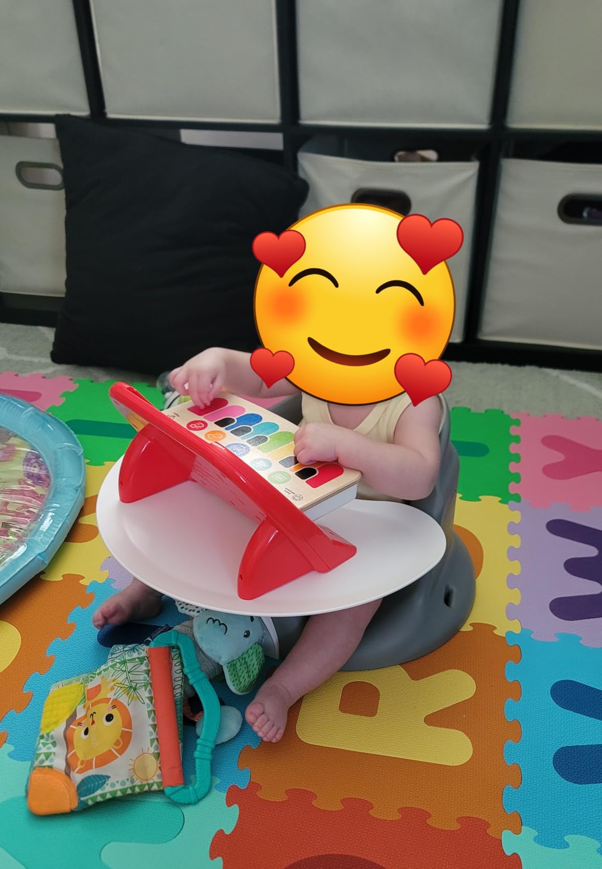 Upseat - The Original Ergonomic Baby Floor & Booster Seat with Tray, Developed with Physical Therapists for Upright Posture & Healthy Hip Development, 4-24 Months, Dishwasher-Safe Extra-Large Tray customer photo 1