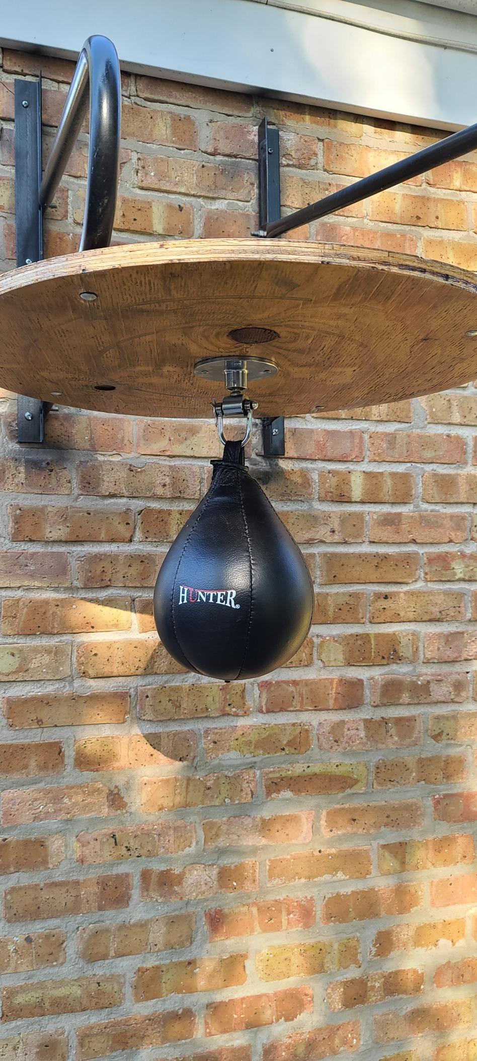 Hunter Leather Speed Bag for Boxing, Premium Cowhide Punching Speed Bag with Swivel, Lightweight Bladder for Fast Rebounds & Reflex Training customer photo 1