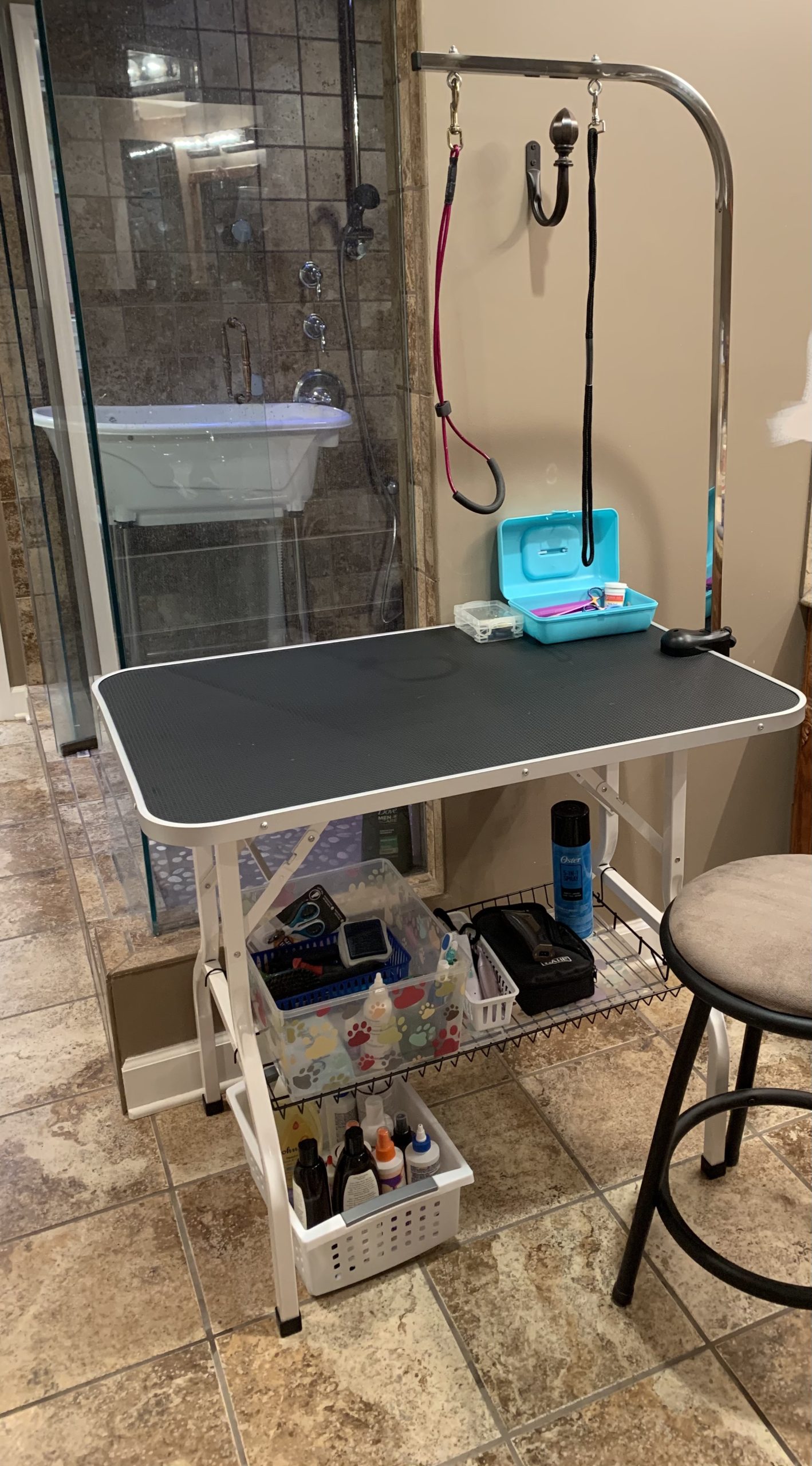 Yaheetech 36'' Dog Grooming Table, Pet Foldable Grooming Table w/Double Loops/Mesh Tray/Adjustable Arm, Black customer photo 1