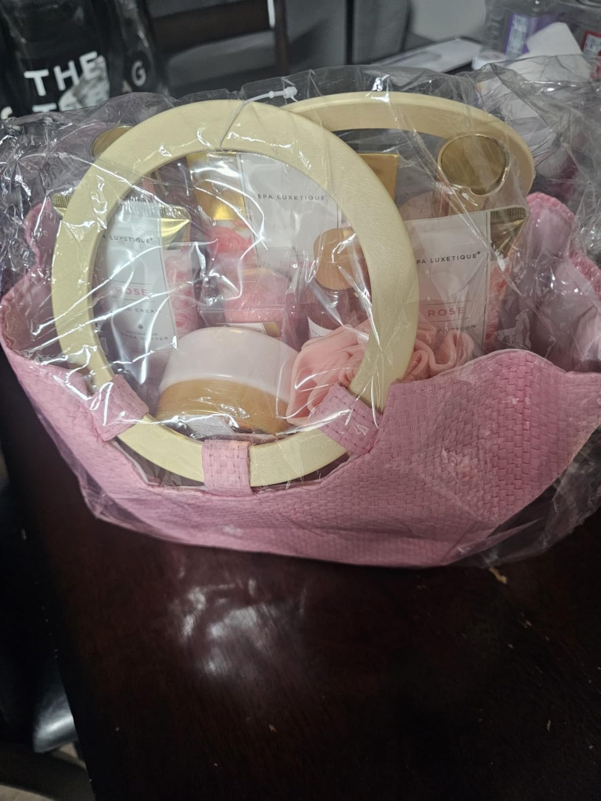 Spa Luxetique Rose 10pc Gift Baskets for Women Spa Gift Set | Gift for Women, Bath Sets, Spa Gift Basket for Women, Gifts for Her, Self Care Gift, Bridal Shower Gifts, Tote Bag customer photo 1