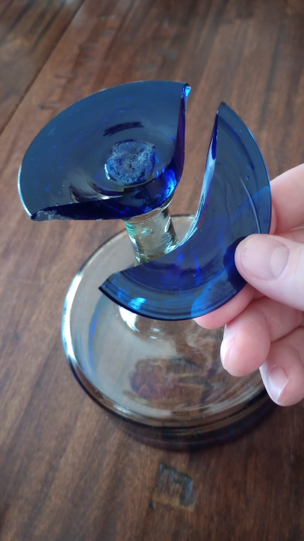 Dos Sueños Mexican Hand Blown Glass - Set of 4 Hand Blown Margarita Glasses - Cobalt Blue Rim (16 oz) customer photo 1