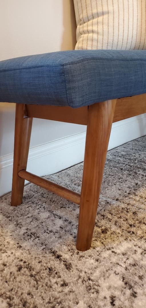 Amazon Basics Modern Haraden Upholstered Button-Tufted Bench, Blue, 16 x 44 x 17 in customer photo 1