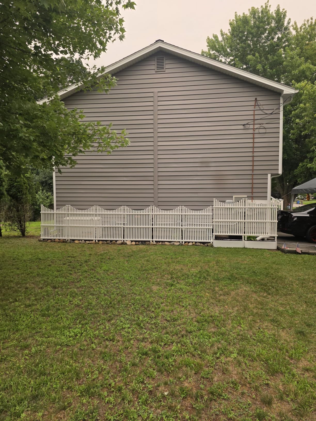 45in H x 36in W (2 Panels) No Dig Enclo Huntersville White Vinyl Privacy Screen, Outdoor Privacy Panels, Trash Can Enclosure, Air Conditioner Fence, Pool Equipment Enclosure, ZP19036 customer photo 1