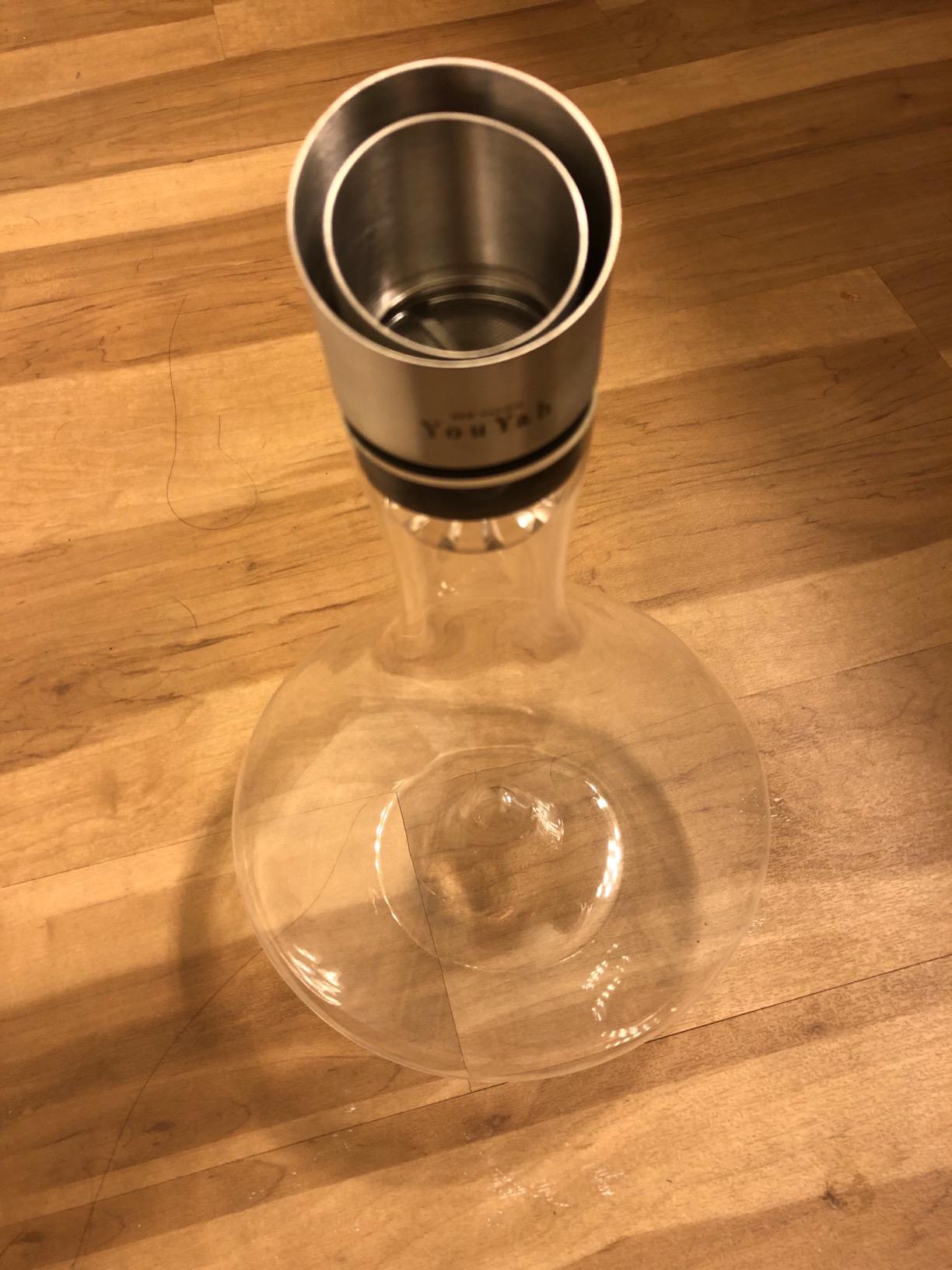 YouYah Wine Decanter Set, Red Wine Carafe with Built-in-Aerator, Wine Aerator, Wine Gifts for Christmas, Stainless Steel Pourer Lid, Filter, 100% Hand Blown Lead-free Crystal Glass customer photo 1