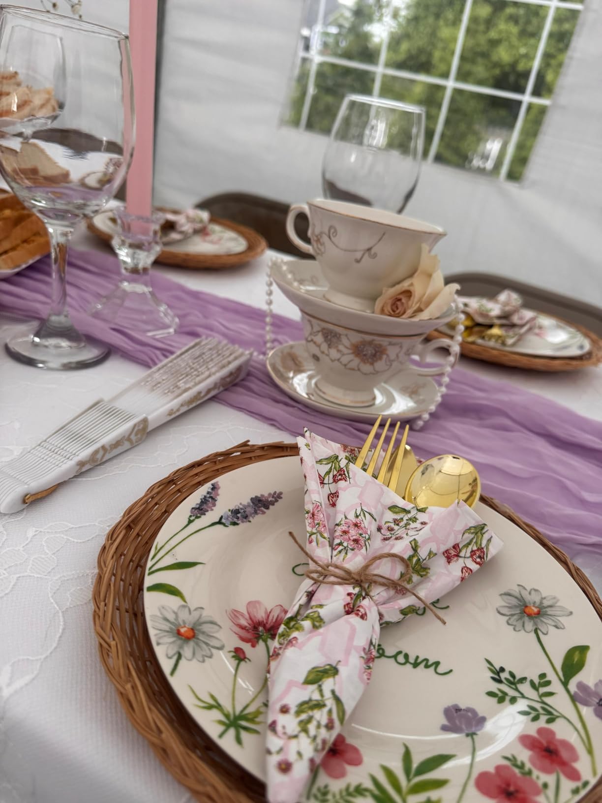CHENP.HMC Tea Set 22-Piece Porcelain Ceramic Coffee Tea Gift Sets Cups Saucer Service for 6 Teapot Sugar Bowl Creamer Pitcher and Teaspoons (Chrysanthemum) customer photo 1