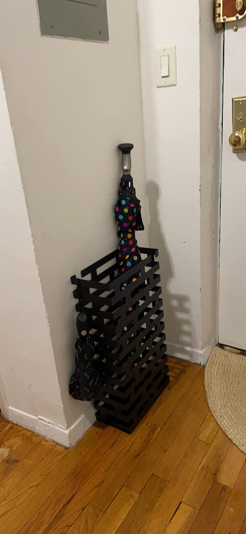 BIRDROCK HOME Decorative Umbrella Stand with Removable Water Tray - Large Freestanding Umbrella Rack and Cane Walking Stick Organizer - Metal Umbrella Holder for Entryway & Indoor Use - Black, Striped customer photo 2