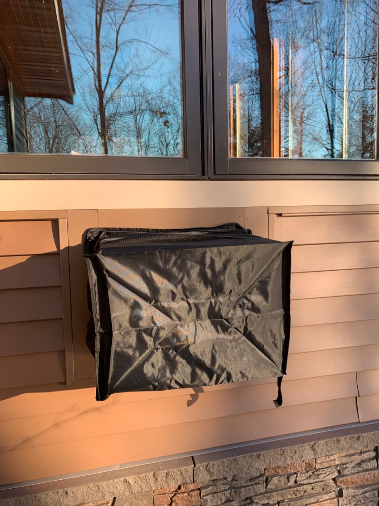 Luxiv Window AC Unit Cover Outdoor, Black Waterproof AC Cover 21X16X15 In | Fits 3000-7000 BTU Window AC Units, 420D Oxford Cover customer photo 2