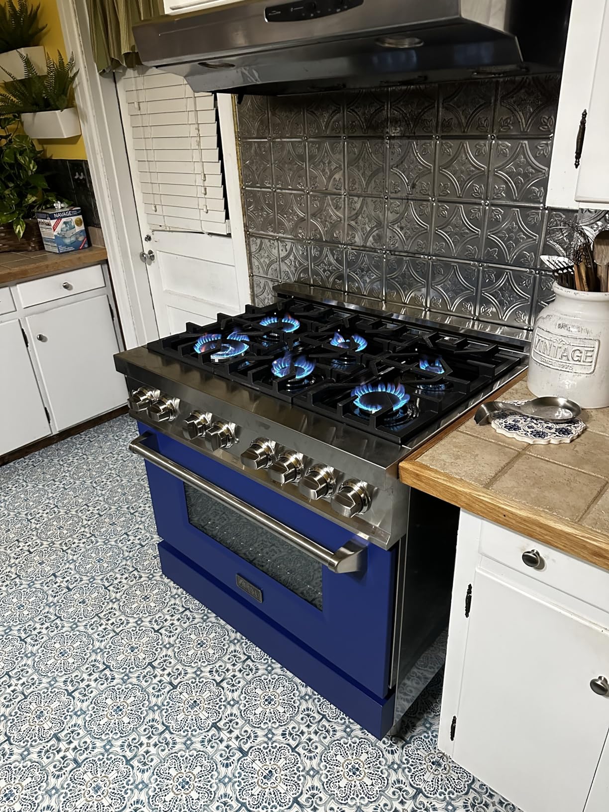 ZLINE 36 in. 4.6 cu. ft. Legacy Dual Fuel Range with 6 Burner Gas Cooktop and Electric Convection Oven in Stainless Steel and Blue Matte Door (RA-BM-36) customer photo 1
