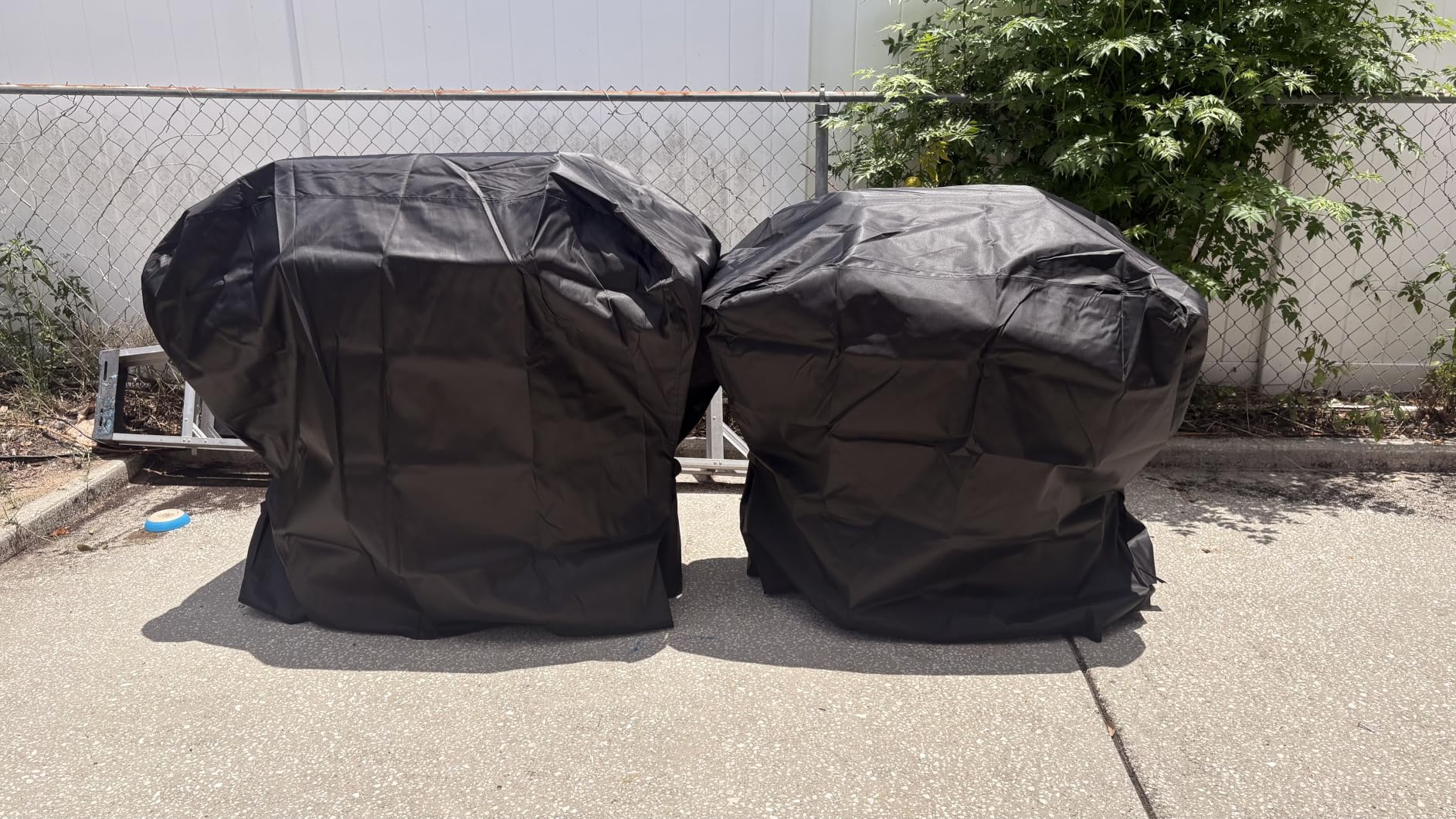 Grill Cover, 58 inch BBQ Gas Grill Cover for Outdoor Grill, Waterproof, Anti-UV, Rip-Proof, Fade Resistant Material, Barbecue Cover with Hook-and-Loop Straps & Adjustable Hem Drawstring, Black customer photo 2