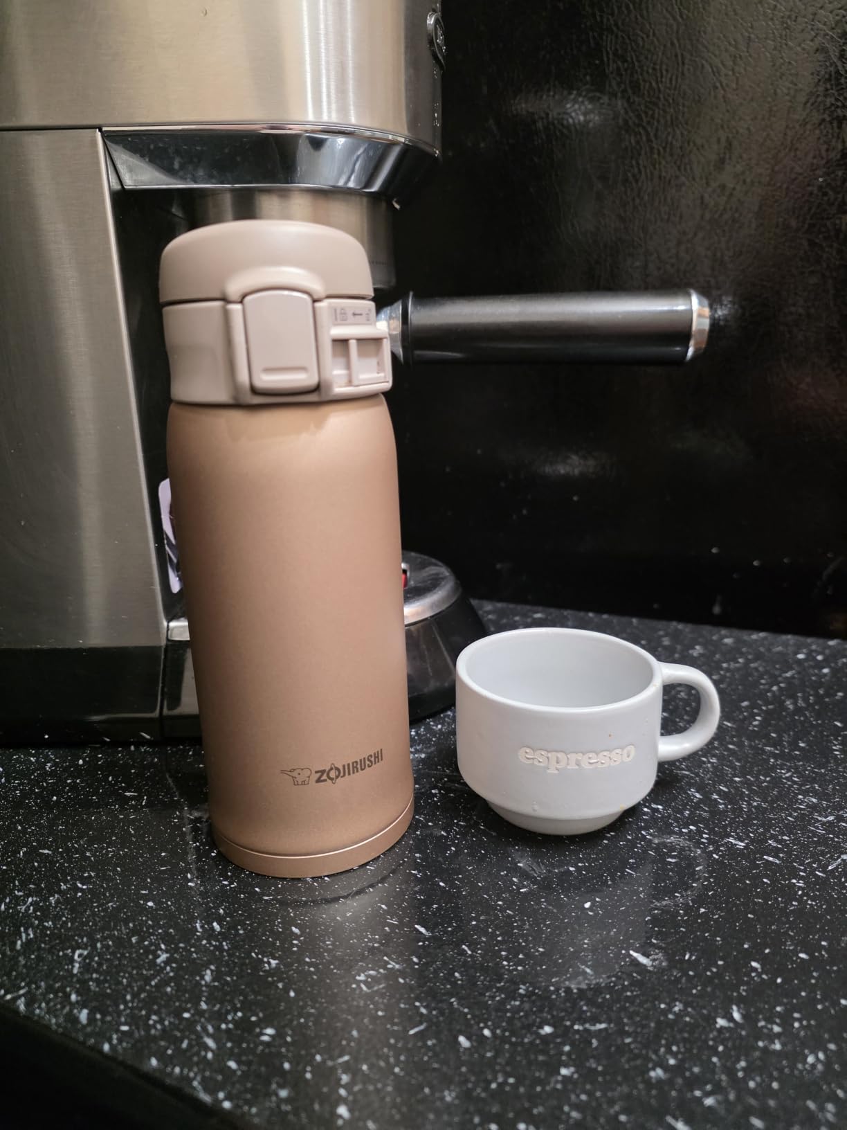 Zojirushi SM-SE48NZ Stainless Steel Vacuum Insulated Mug, 16-Ounce, Beige Gold customer photo 2