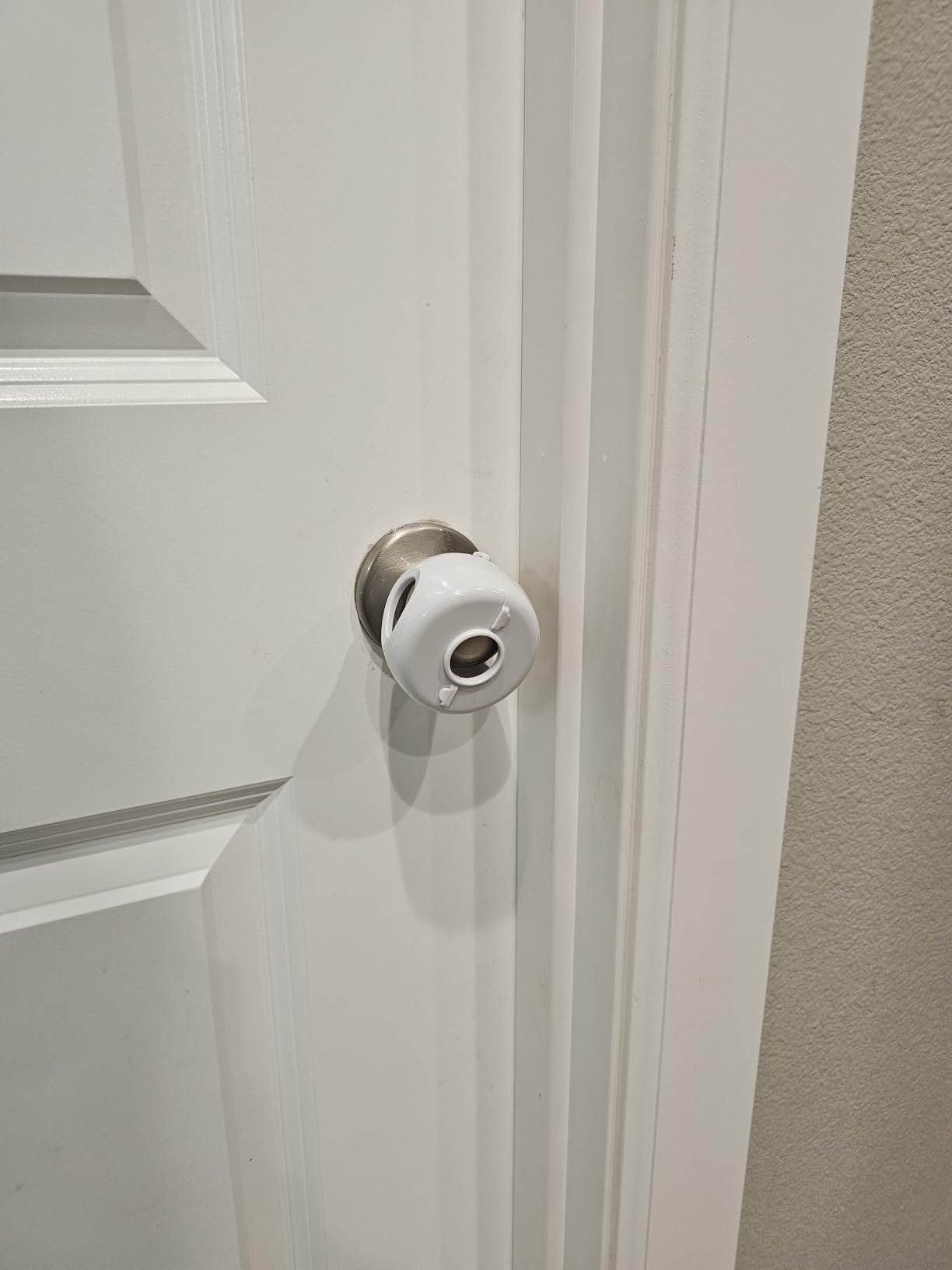 Safety 1st Parent Grip Door Knob Covers, White, One Size, 4 Count (Pack of 1) (HS3260600) customer photo 1