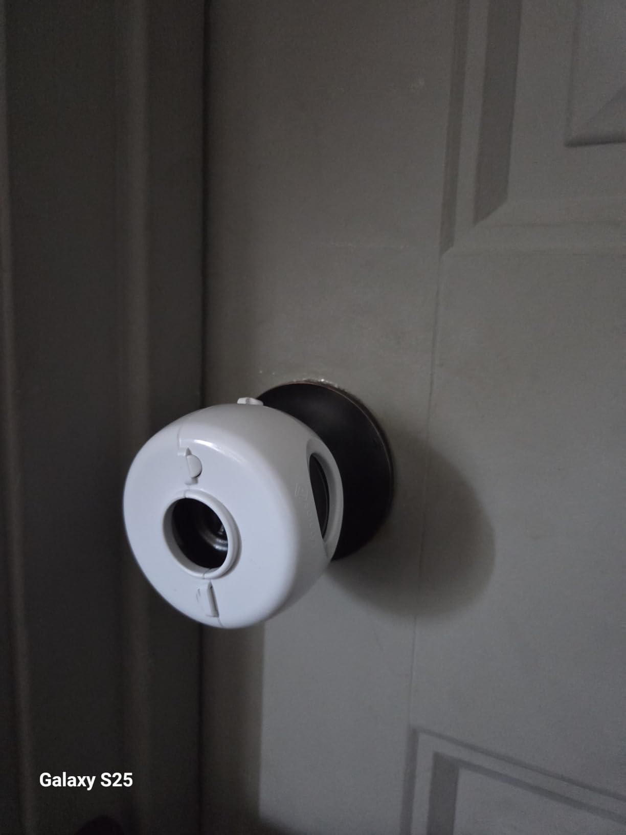 Safety 1st Parent Grip Door Knob Covers, White, One Size, 4 Count (Pack of 1) (HS3260600) customer photo 2