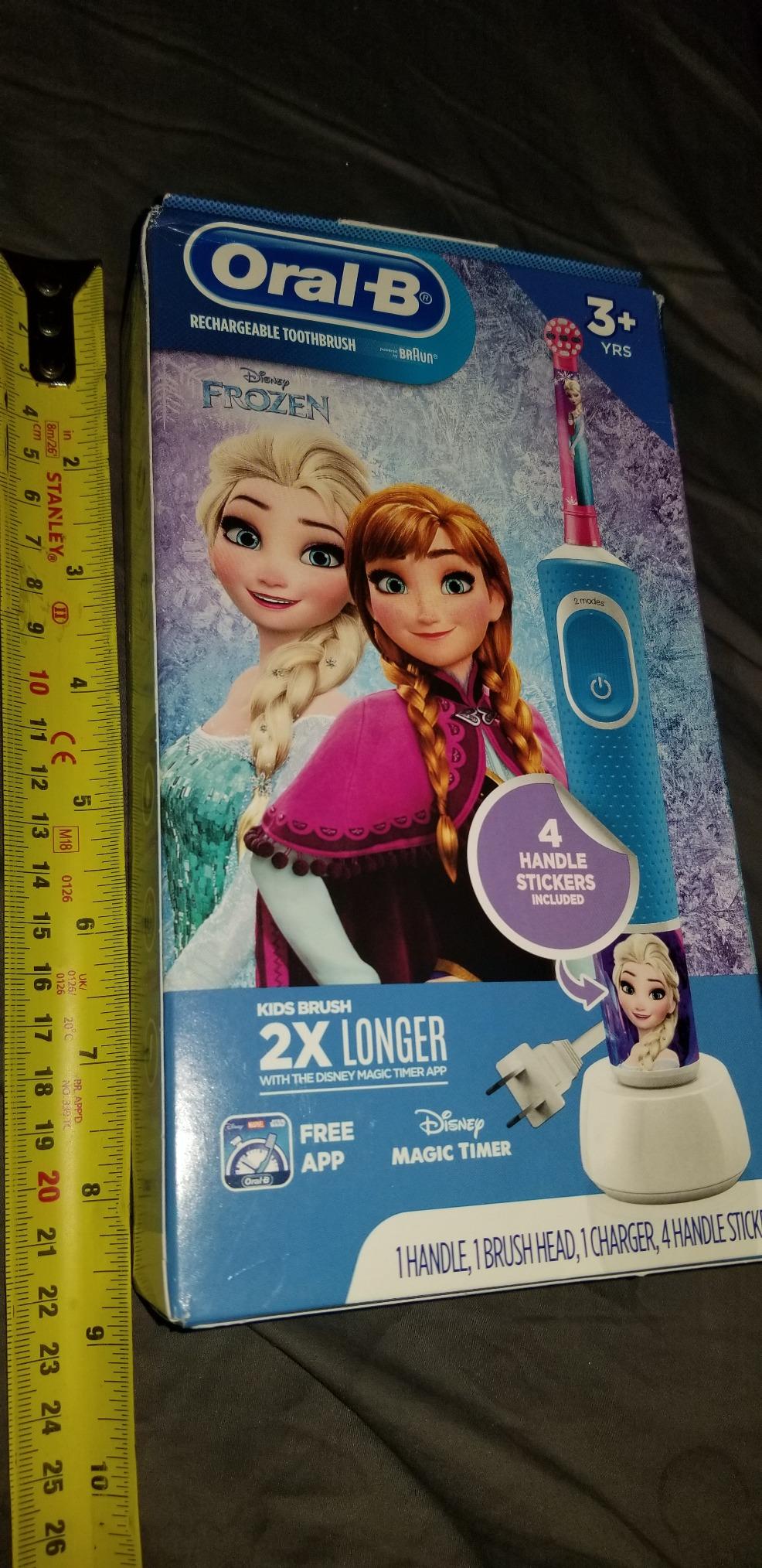 Oral-B Kids Electric Toothbrush Featuring Disney's Frozen for Kids 3+ customer photo 1