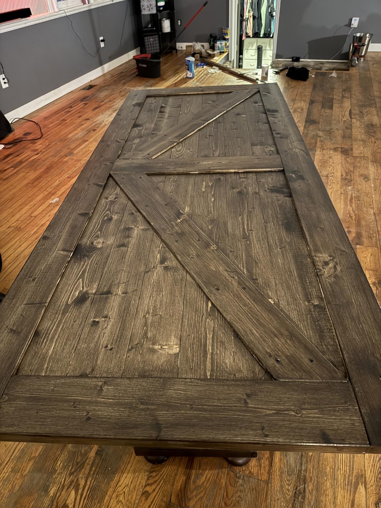S&Z TOPHAND 36in x 84in Unfinished British Brace Knotty Barn Door with Sliding Hardware Kit customer photo 2