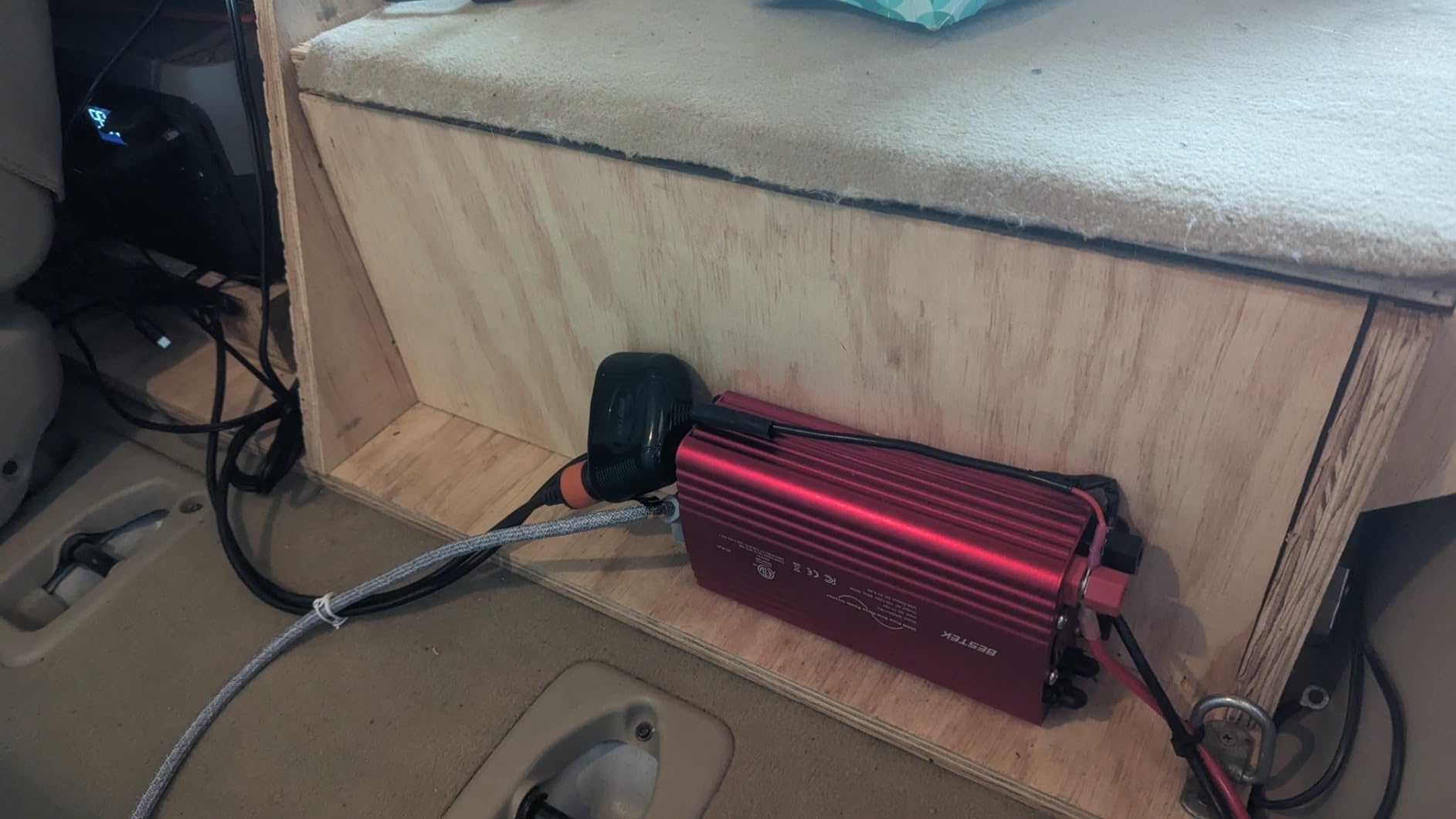 BESTEK 500W Pure Sine Wave Power Inverter DC 12V to AC(2 Outlets) 110V Car Charger Plug Inverter Adapter Converter with 4.2A Dual USB Charging Ports, ETL Listed customer photo 1