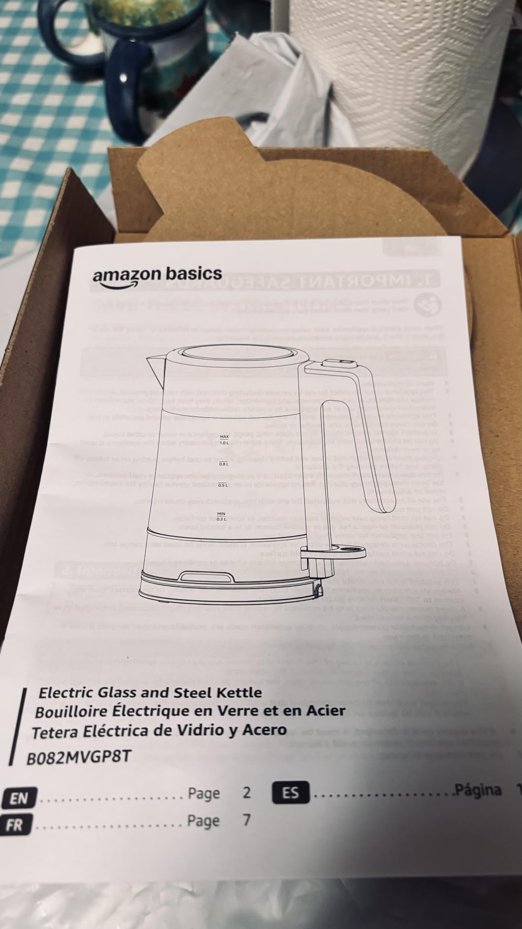 Amazon Basics Electric Kettle with Glass Carafe for Tea and Coffee, Fast Boiling, Auto Shut-Off, Boil-Dry Protection, Temperature Control, Removable Filter, 1 Liter, 1500W, BPA-Free customer photo 2