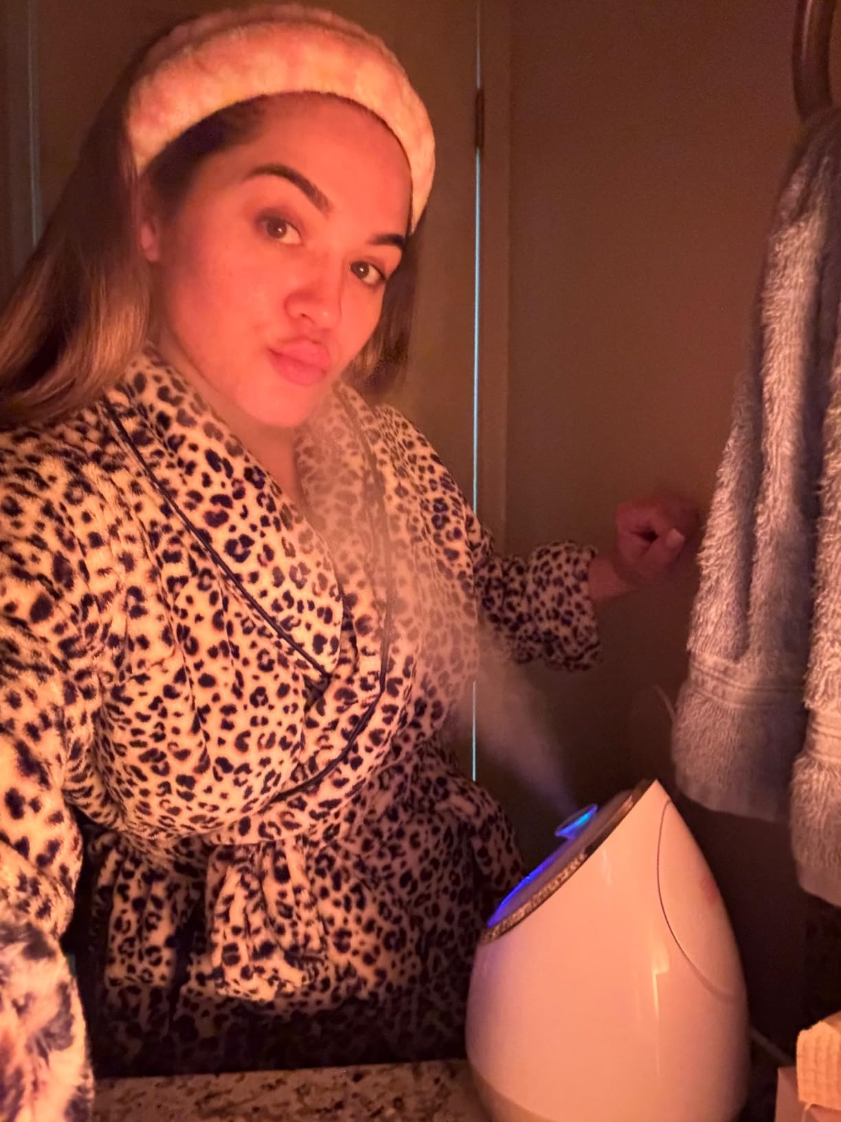 Vanity Planet Aira Ionic Facial Steamer (Rose Gold) - Pore Cleaner that Detoxifies, Cleanses and Moisturizes - Adjustable Nozzle, Water Tank with 3 Essential Oil Baskets customer photo 2
