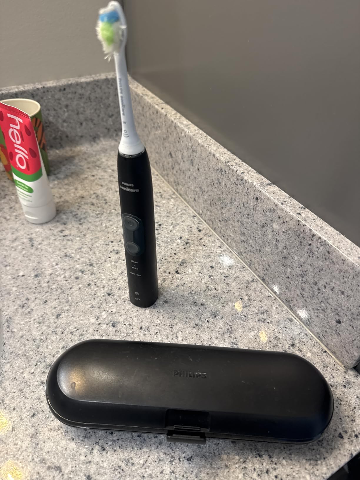 Philips Sonicare ProtectiveClean 5300 Rechargeable Electric Toothbrush, 3 Brush Head, Black | 700% More Plaque Removal, Visual Pressure Sensor, 3 Brush Settings, 14-Day Battery, Travel Case, HX6423/34 customer photo 1