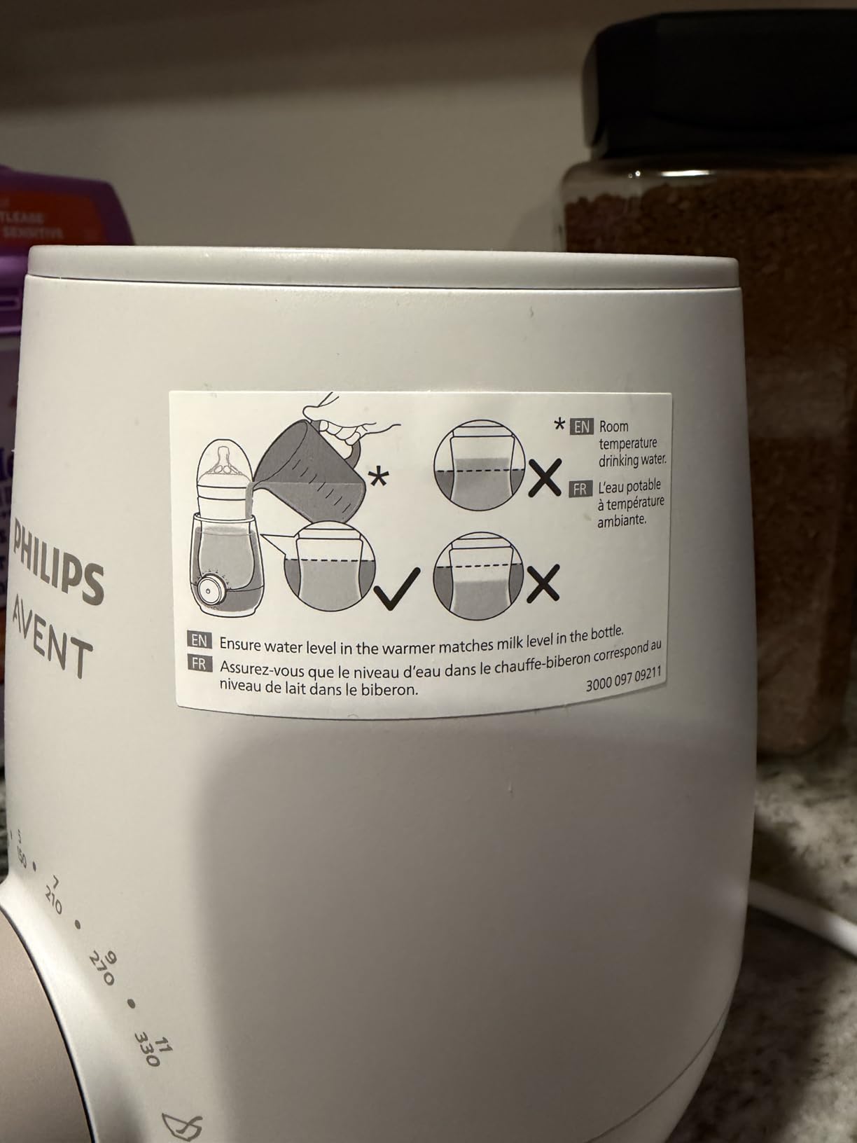 Philips Avent Premium Fast Bottle Warmer with Smart Temperature Control | Warms Milk in 3 Minutes, Water Bath Technology, No Hot Spots, Auto Shut-Off, Fits Most Bottle Brands, SCF358/00 customer photo 2