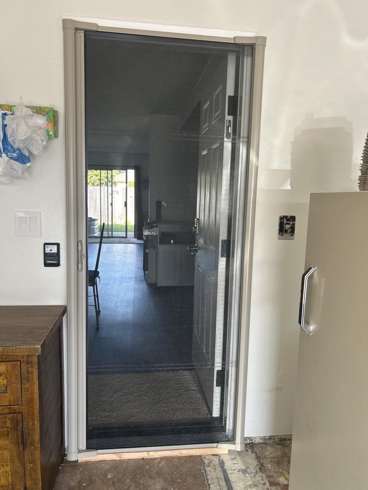 LARSON Brisa White Retractable Screen Door 80
