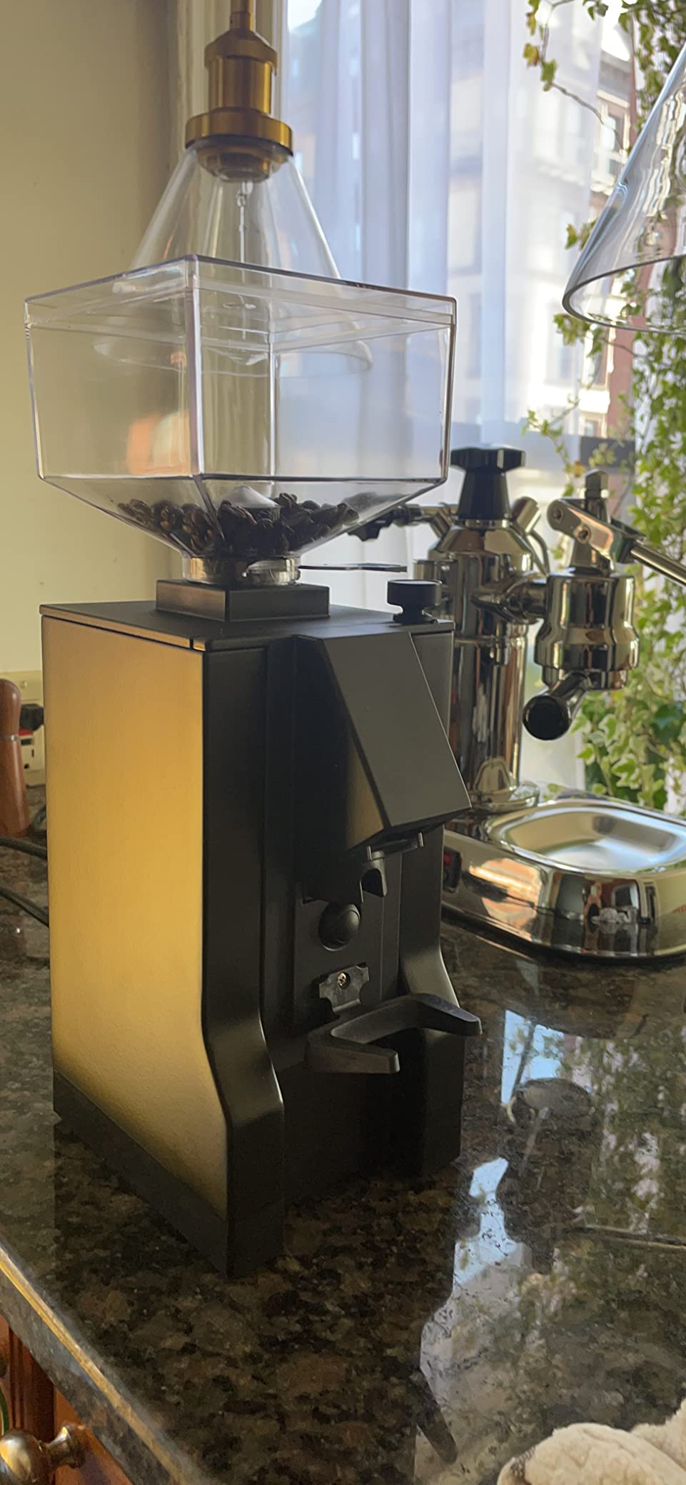 Eureka Mignon Notte Espresso Grinder, Black | 150g, 50mm Steel Burrs, Stepless customer photo 1