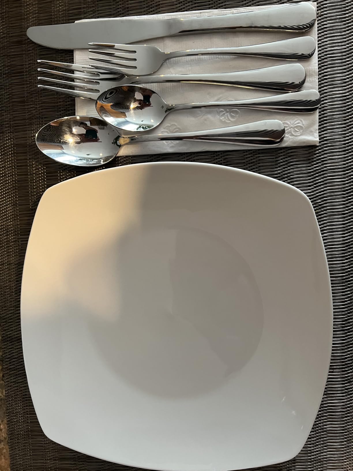 Silverware Set for 8, 40 Piece Stainless Steel Flatware Utensil Cutlery Set, Heavy Duty Steak Knife Fork and Spoon, Dishwasher Safe, Gift Package for Wedding Housewarming customer photo 1