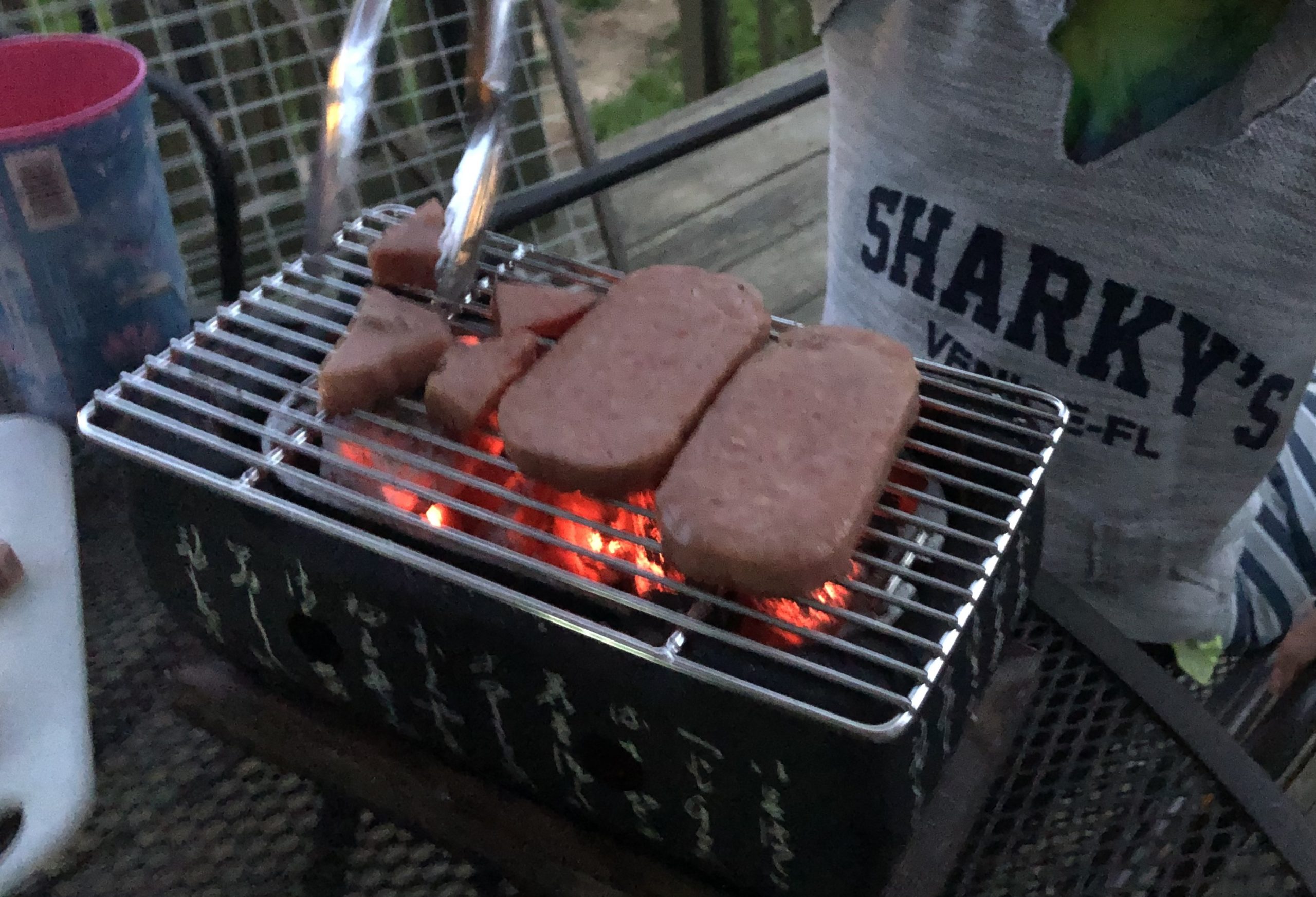 Aluminum Japanese Tabletop Shichirin Konro Charcoal Grill With Wire Mesh Grill and Wooden Base Hibachi Style Yakiniku Grill (9.5 inch Rectangular) customer photo 1