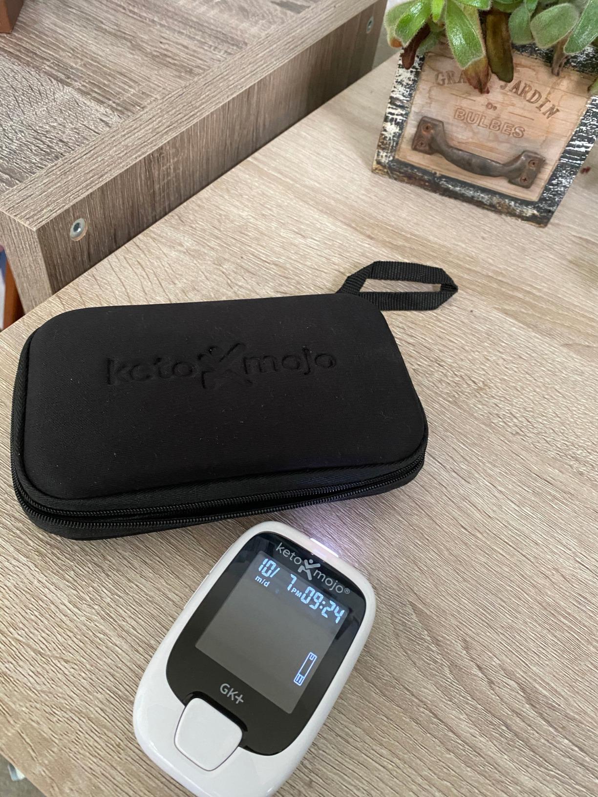 KETO-MOJO GK+ Bluetooth Glucose & Ketone Testing Kit + Free APP for Ketosis & Diabetes Support. 20 Blood Test Strips (10 Each), Meter, 20 Lancets, Lancing Device, and Control Solutions customer photo 1
