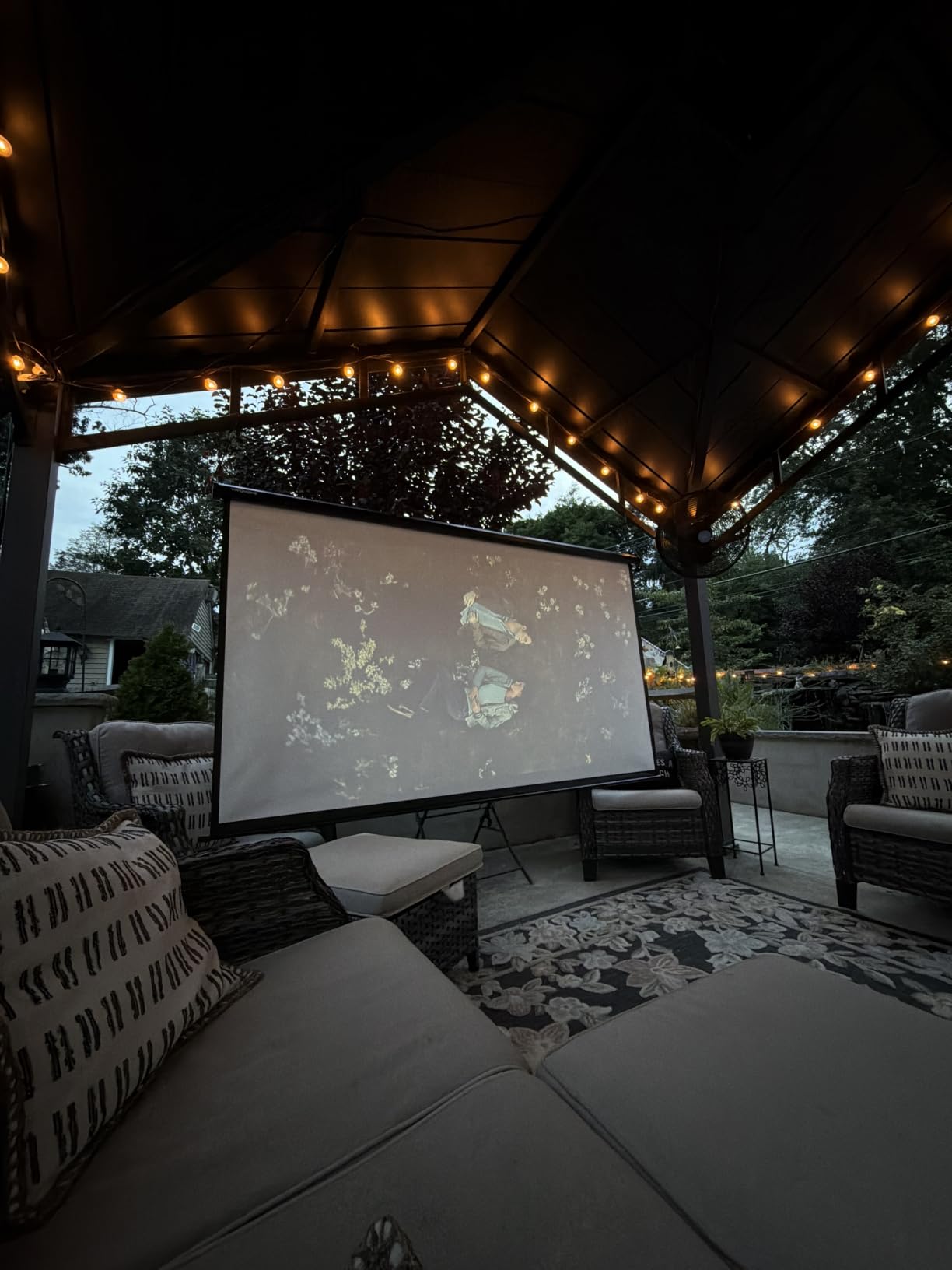 VIVOHOME 120 Inch 1:1 Pull Down Projector Screen, White | Manual Retractable 4K Projection Screen for Home Theater, Roll Up ALR Movie Screen for Ceiling and Wall Mount customer photo 1