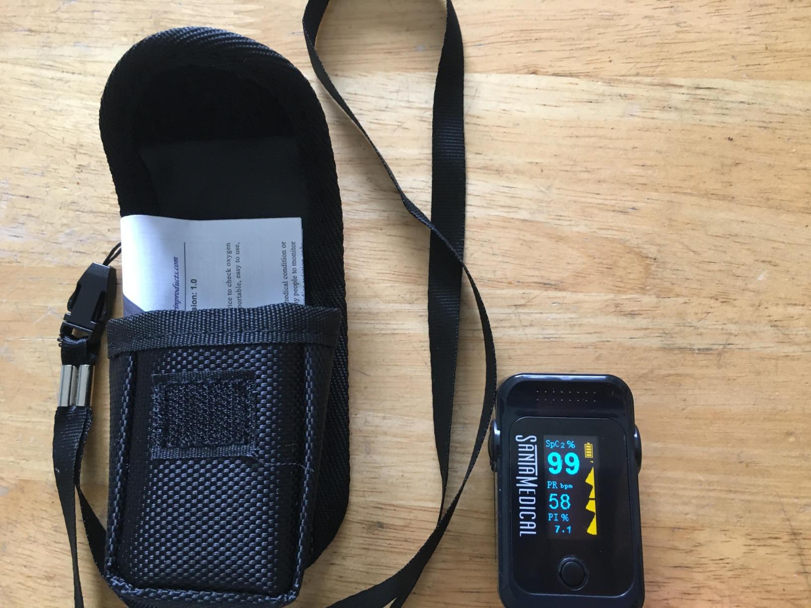 Santamedical Dual Color OLED Pulse Oximeter Fingertip Monitor (SpO2) | Blood Oxygen Saturation Monitor with Case, Batteries and Lanyard customer photo 2
