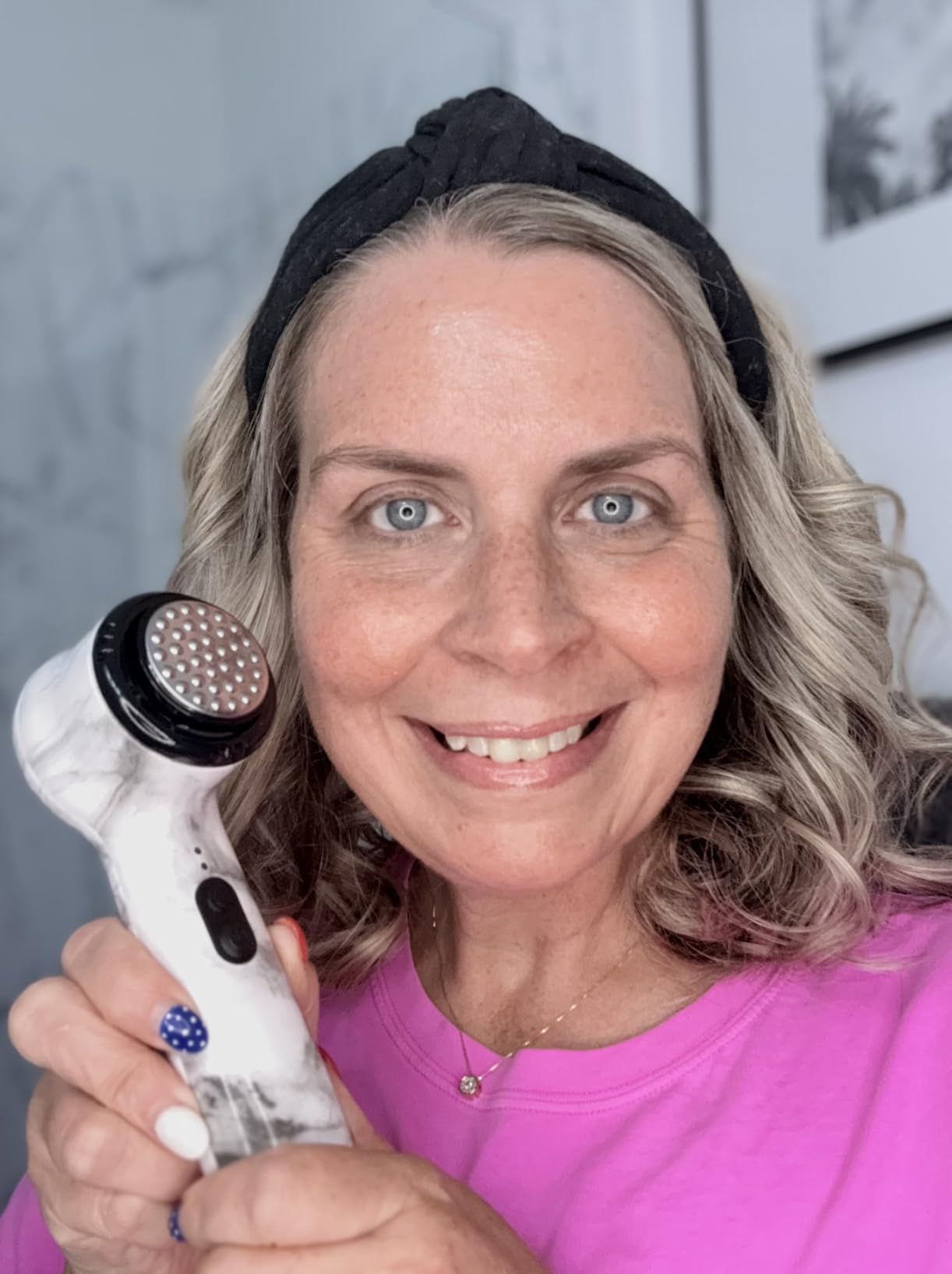Michael Todd Beauty Soniclear - 2026 Allure Readers Choice Winner | Sonic Facial Cleansing (no rotating), Exfoliation Brush for Men/Women, Antimicrobial Protected, 4 speeds, Serum Infusion Head customer photo 2