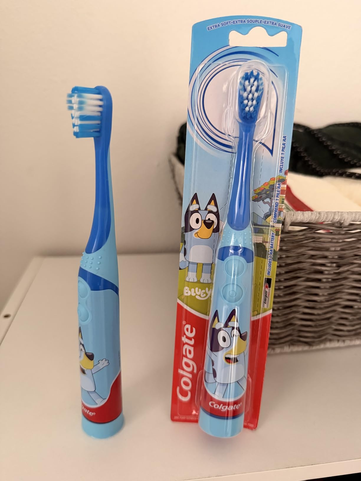 Colgate Kids Battery Powered Toothbrush, Kids Battery Toothbrush with Included AA Battery, Extra Soft Bristles, Flat-Laying Handle to Prevent Rolling, Unicorn Toothbrush, 1 Pack customer photo 1