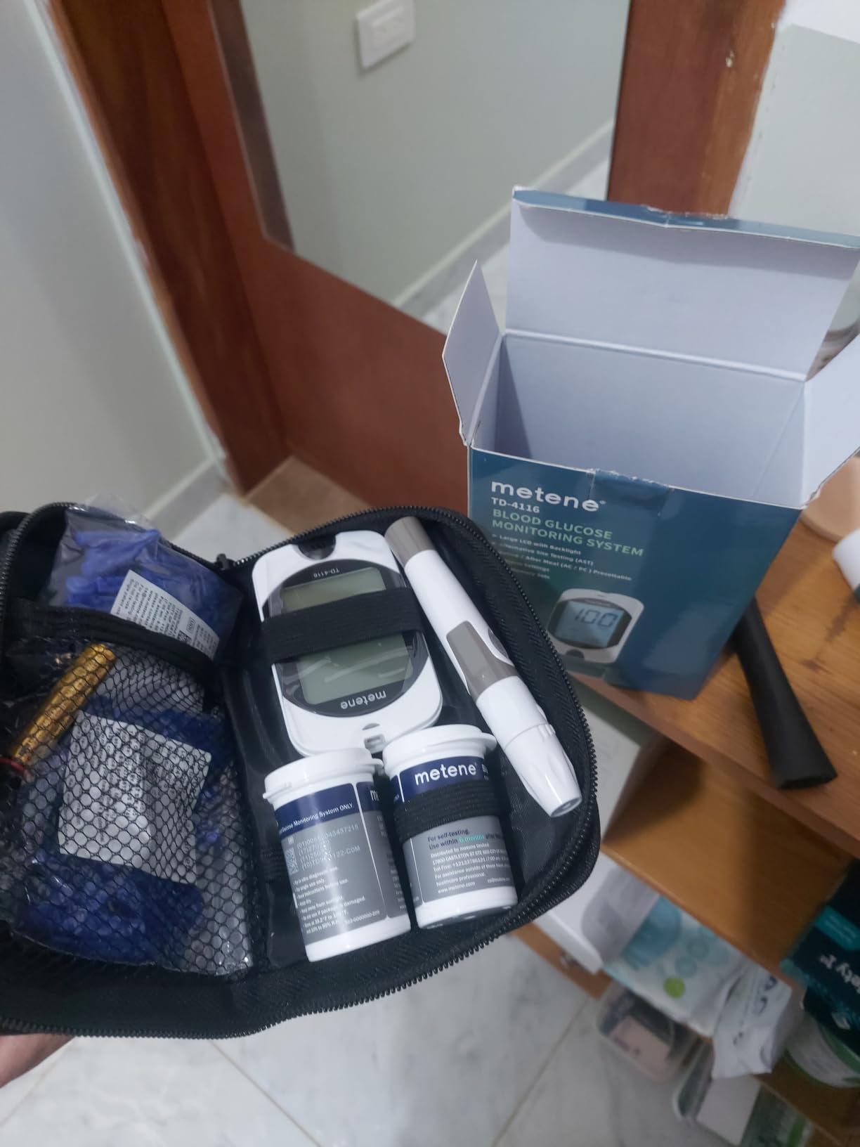 Metene TD-4116 Blood Glucose Monitor Kit, 100 Glucometer Strips, No Coding | 100 Lancets & Control Solution & Lancing Device, Blood Sugar Monitor Large Display, Blood Sugar Test Kit for Home Use customer photo 2