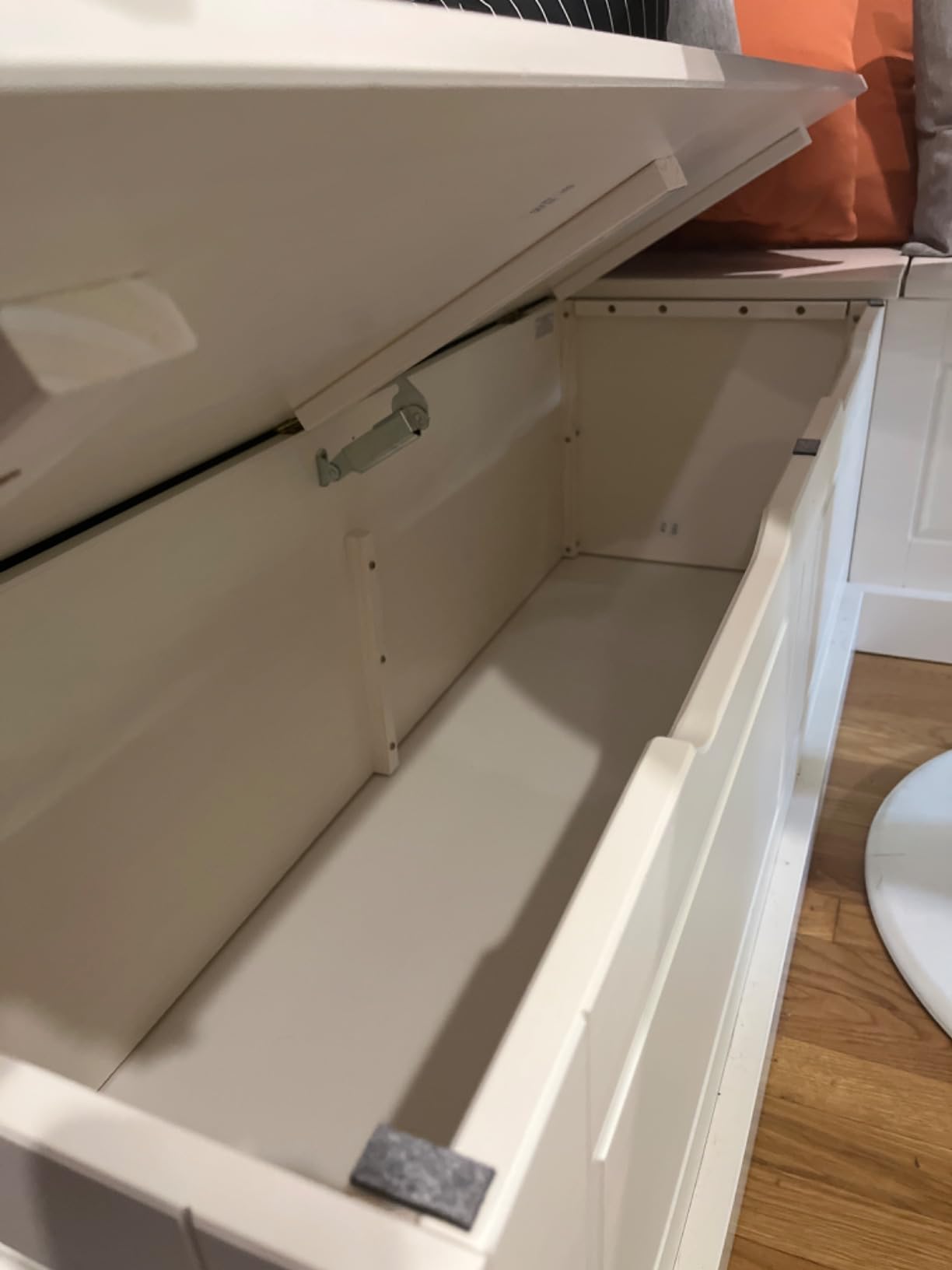 Linon Harris Natural and White Two Tone Backless Corner Breakfast Nook - Nook Only, Table is NOT Included customer photo 2