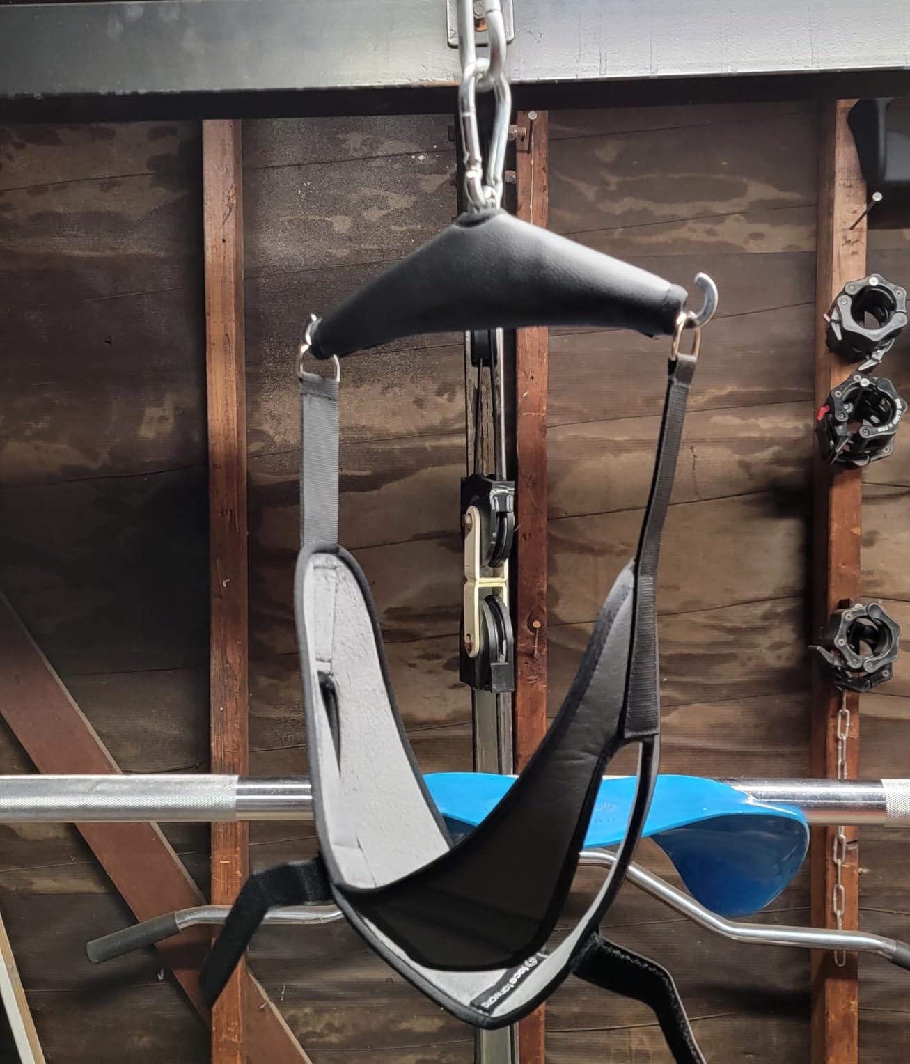 Cervical Neck Traction Device Over Door for Home Use, Portable Neck Stretcher Hammock for Neck Pain Relief, Physical Therapy AIDS for Neck Decompressor customer photo 1