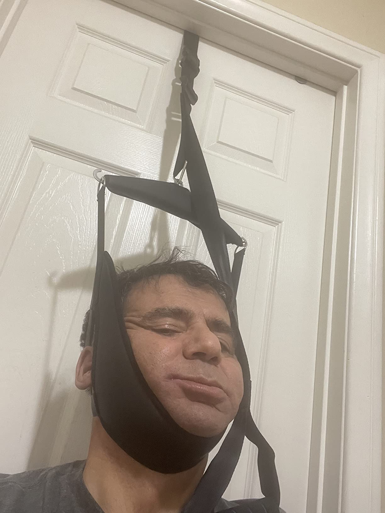 Cervical Neck Traction Device Over Door for Home Use, Portable Neck Stretcher Hammock for Neck Pain Relief, Physical Therapy AIDS for Neck Decompressor customer photo 2