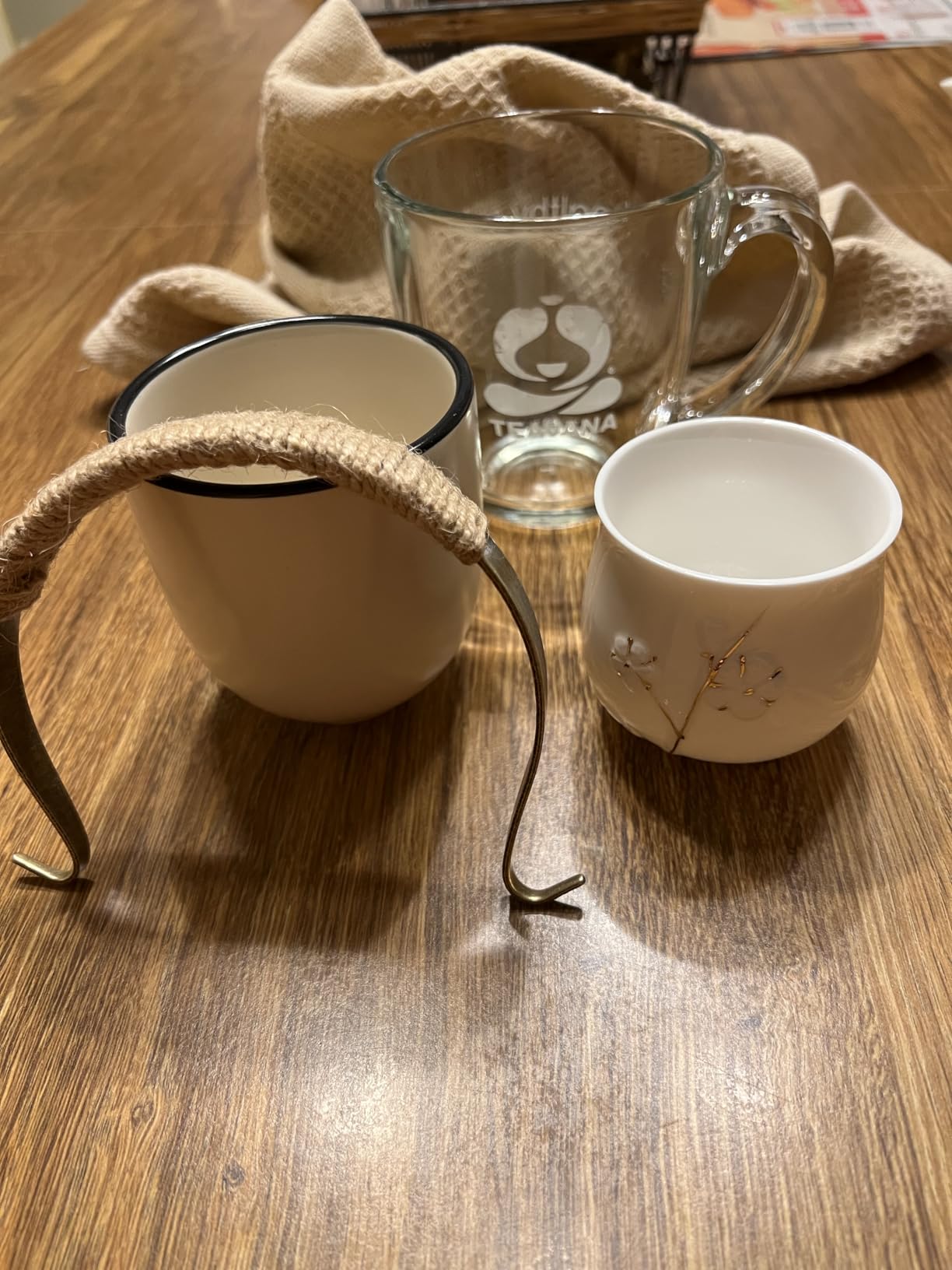 Dujust Japanese White Porcelain Tea Set - Teapot, 6 Tea Cups, Tray & Stainless Infuser - Plum in Golden customer photo 1